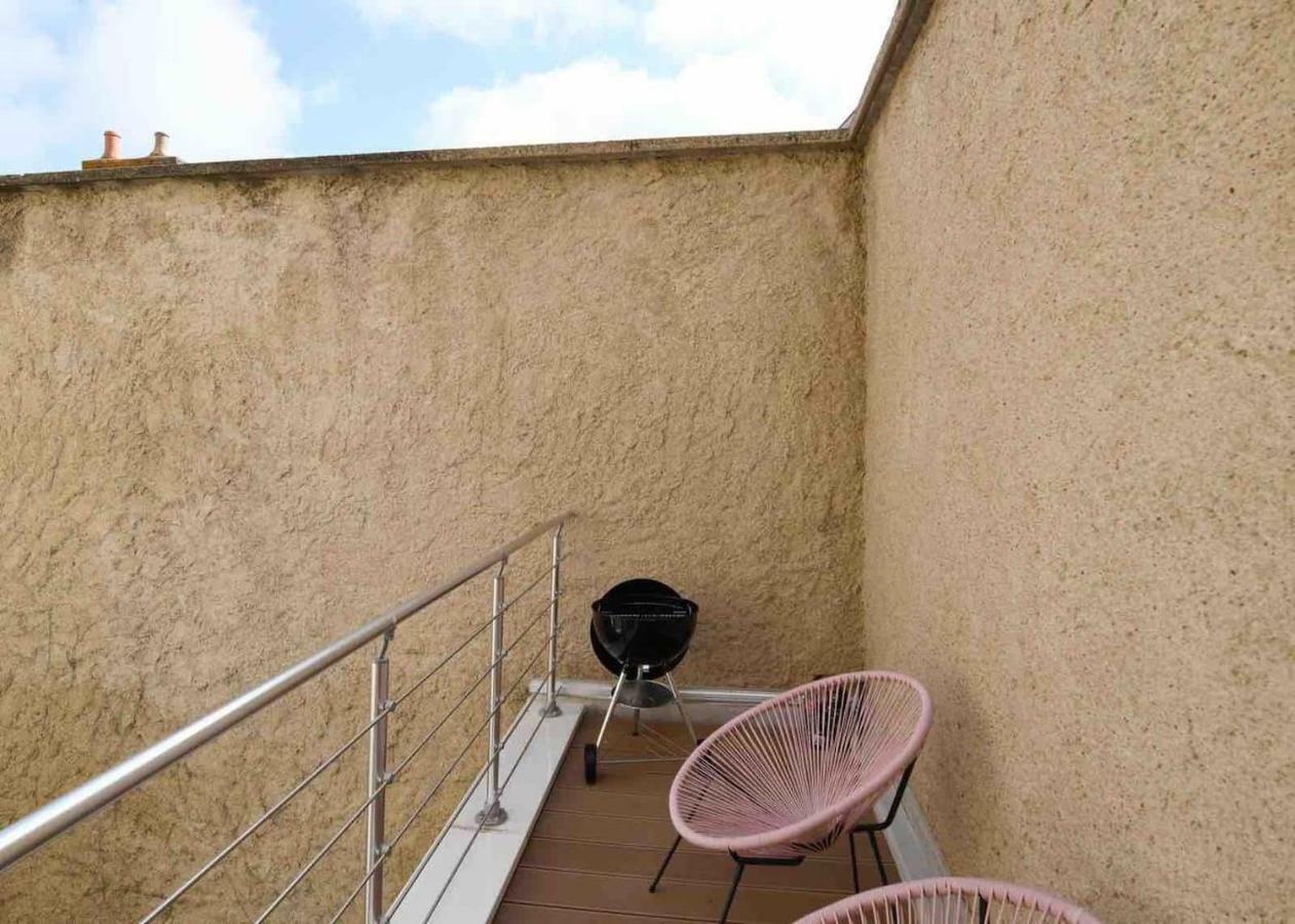 An Authentic Experience With Spa In The Center Poitiers Exterior photo